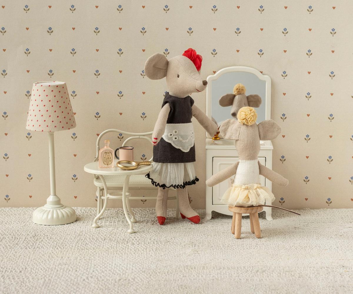 Maileg Vintage Floor Lamp Mouse Sand