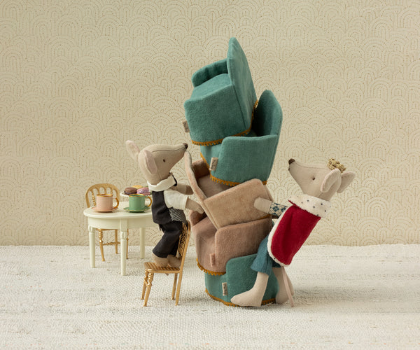 Furniture & Decor Collection
