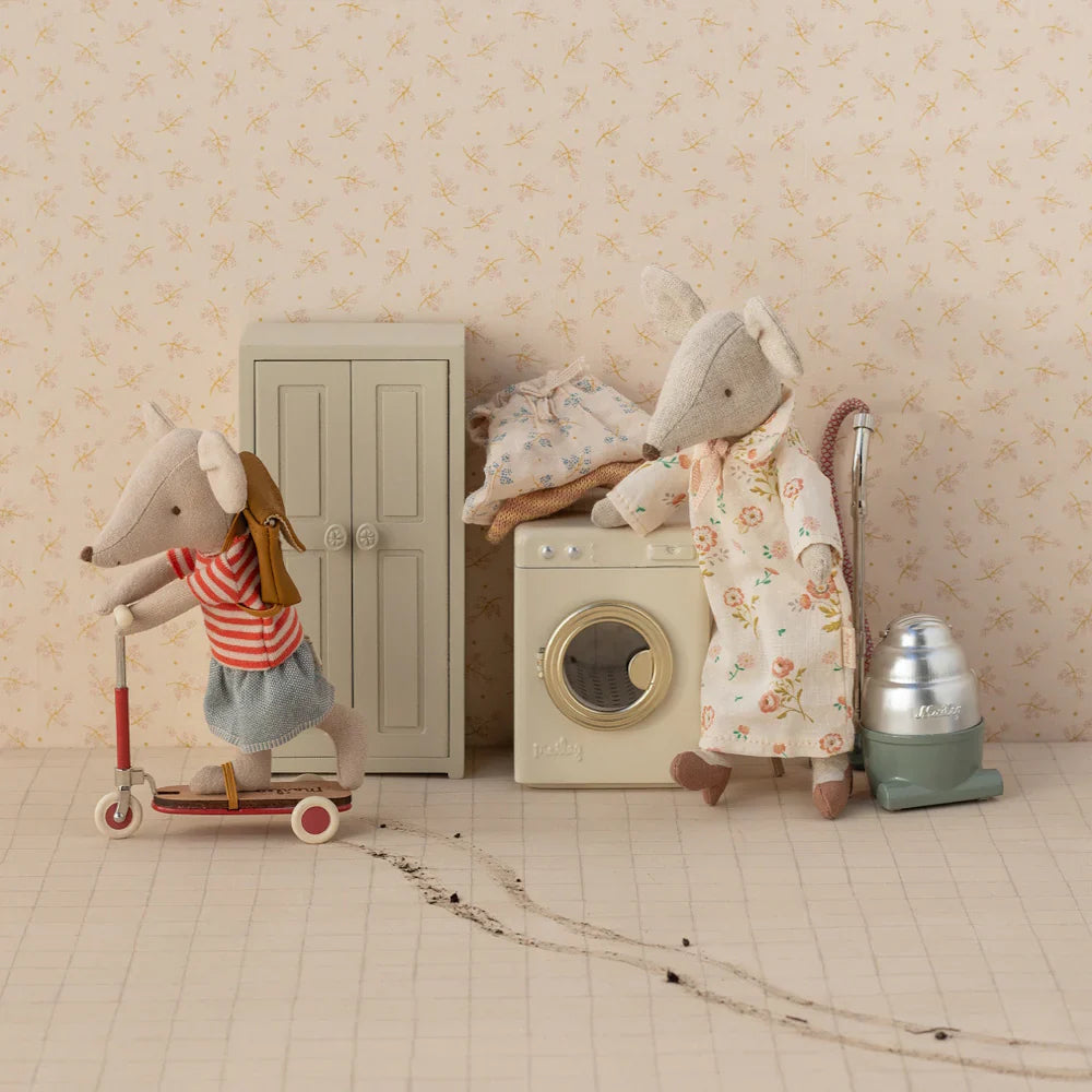 Maileg Mum & Dad Mice Collection