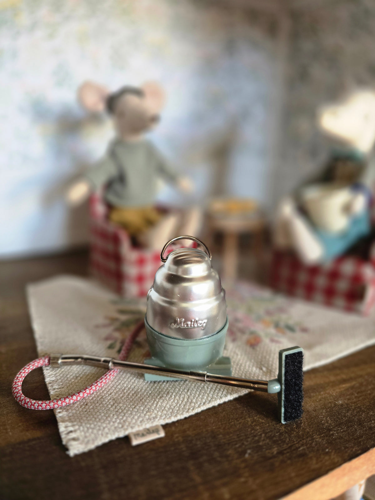 Maileg Vacuum Cleaner Mouse
