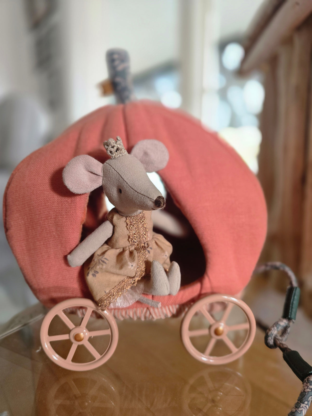 maileg pumpkin carriage