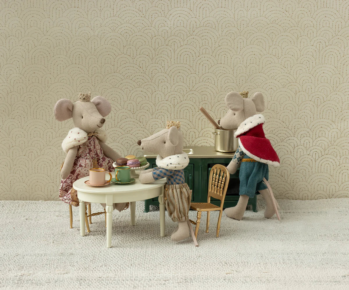 Maileg Vintage Dining Table Mouse Off-White