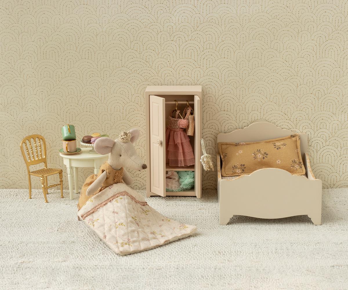 Maileg Chair Mouse Gold
