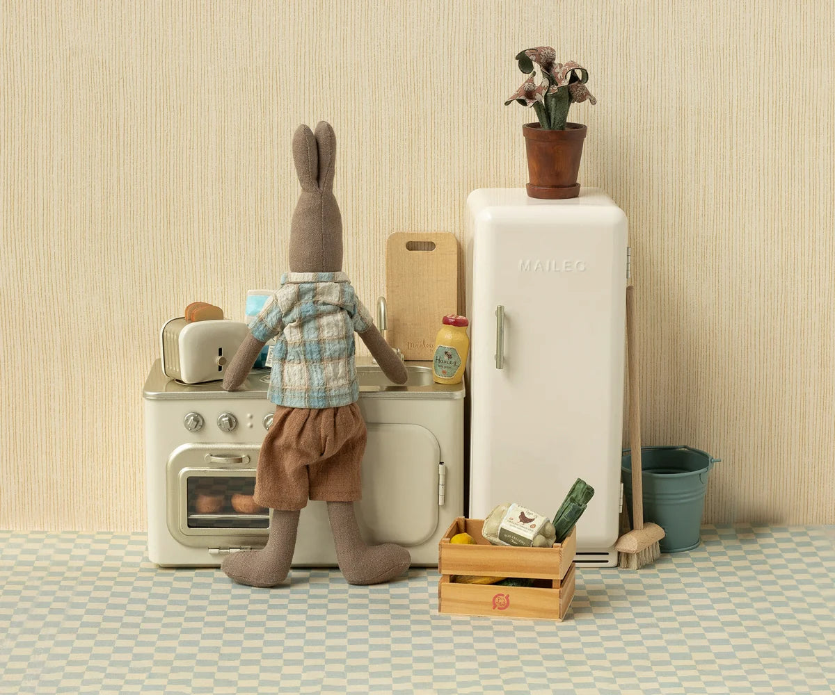 Maileg Miniature Toaster Off-White